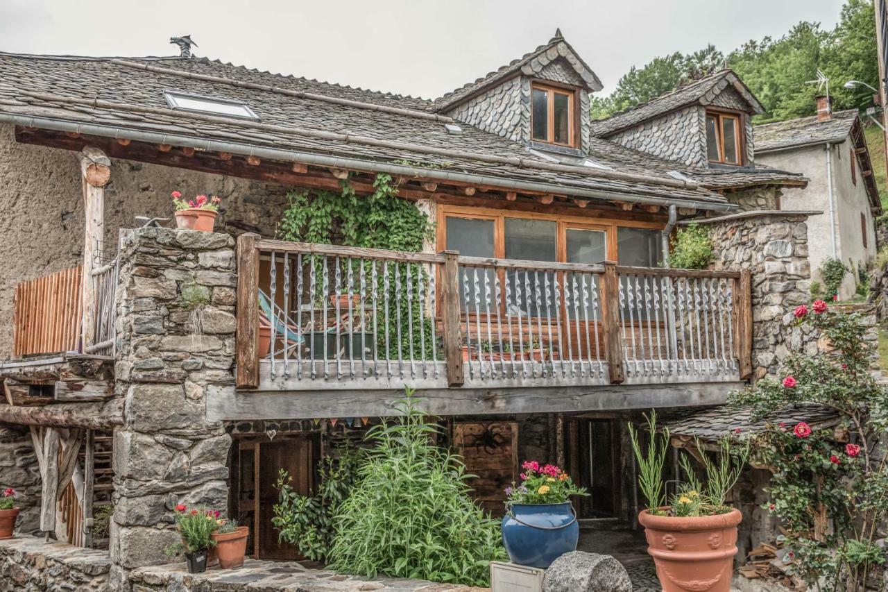 The Dragon Barn - Studio Ascou Exterior foto